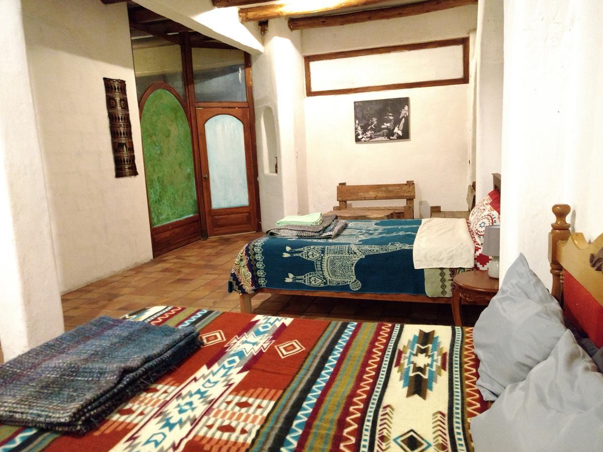 Aylluwasi Guesthouse Отавало Экстерьер фото