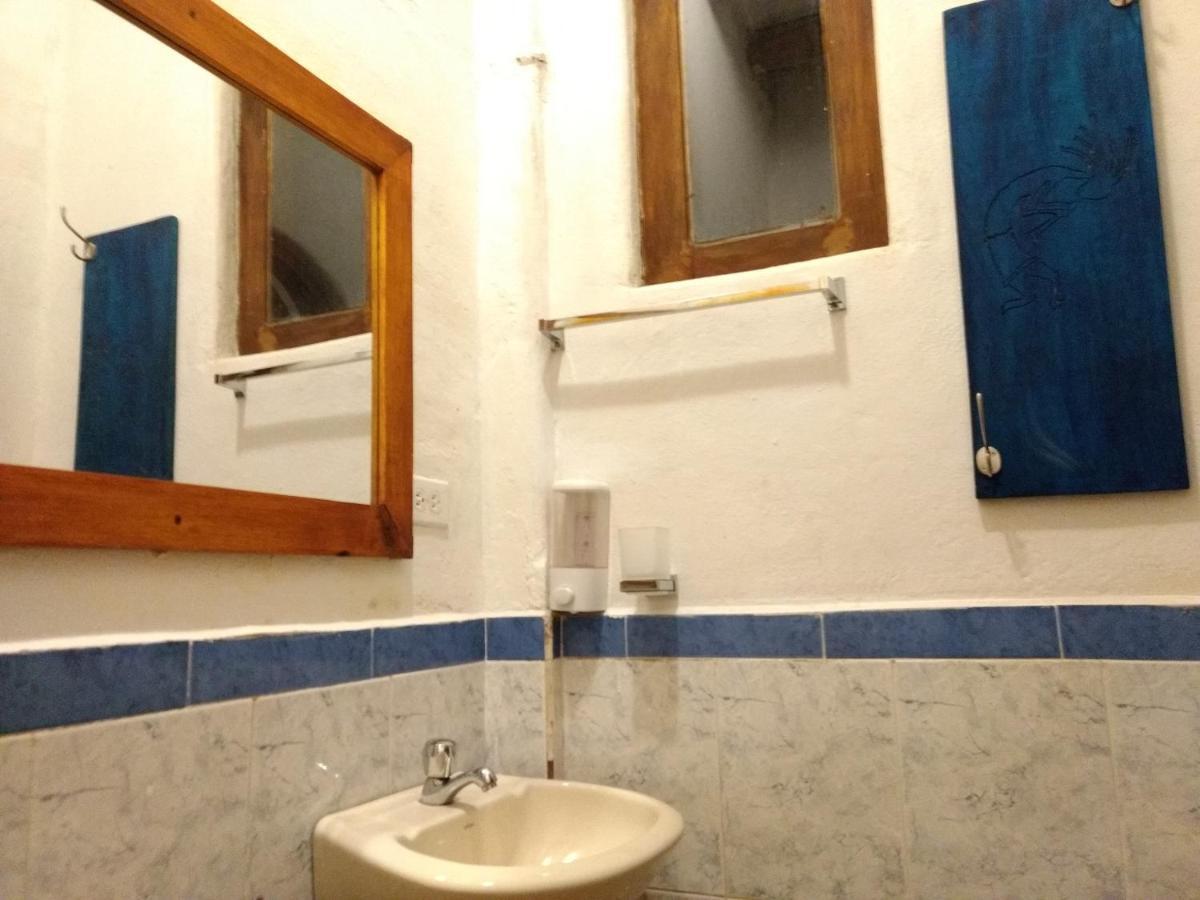 Aylluwasi Guesthouse Отавало Экстерьер фото