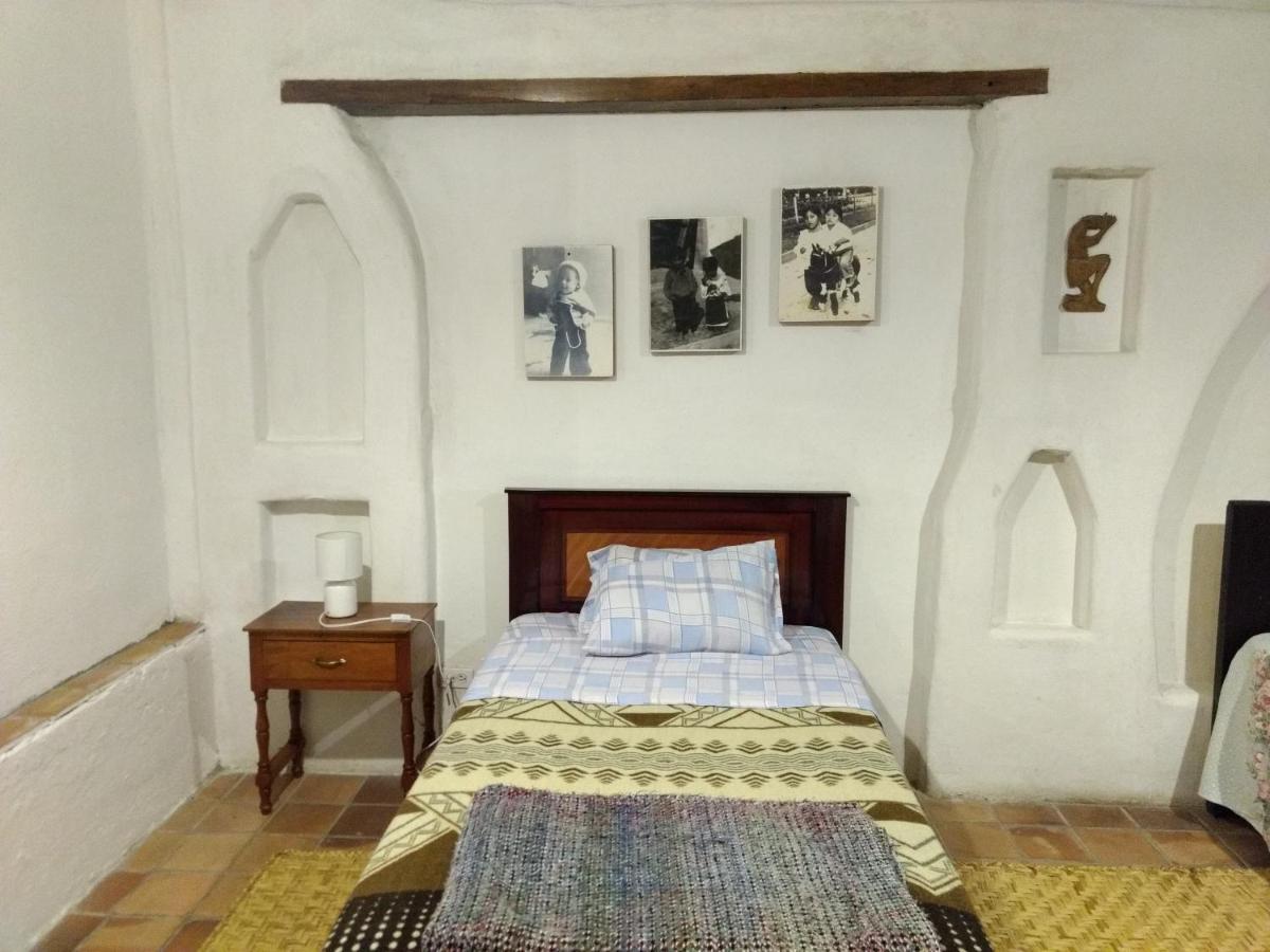 Aylluwasi Guesthouse Отавало Экстерьер фото