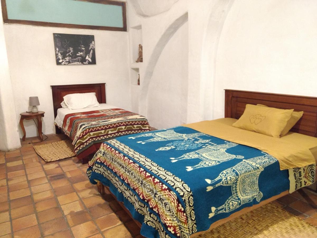 Aylluwasi Guesthouse Отавало Экстерьер фото