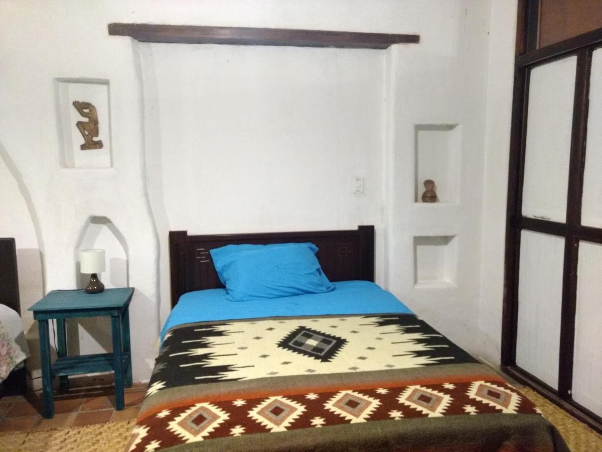 Aylluwasi Guesthouse Отавало Экстерьер фото